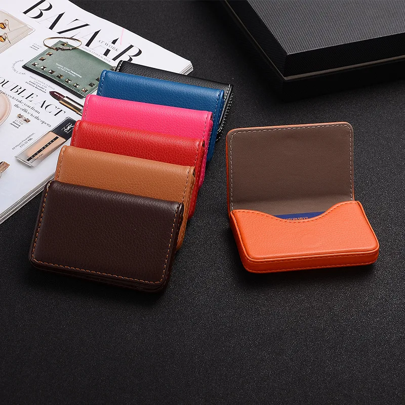 Porta Biglietti da Visita in P - Card Holder Slim Case recensione e prezzo